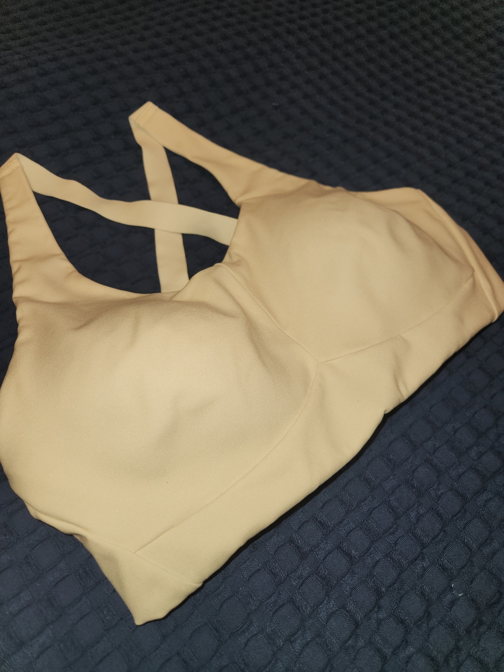 Wireless Oysho Sports Bra in Ivory w/Crisscross Back And Adustable Bra Close S